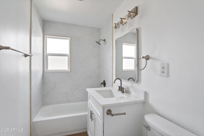 34-Bathroom 2