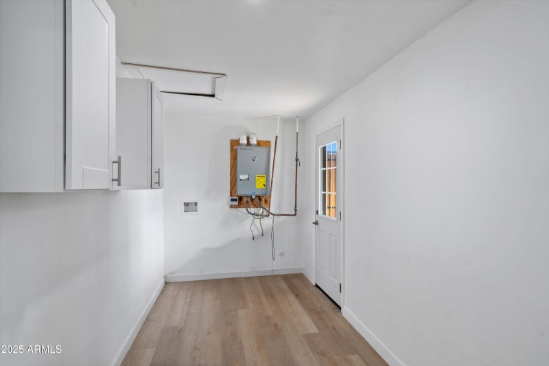 36-Laundry Room