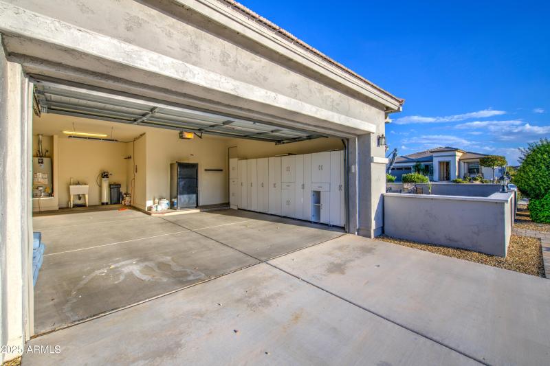 Garage 1