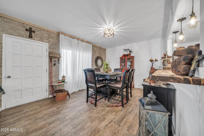 220 N Old Litchfield Rd 112-13