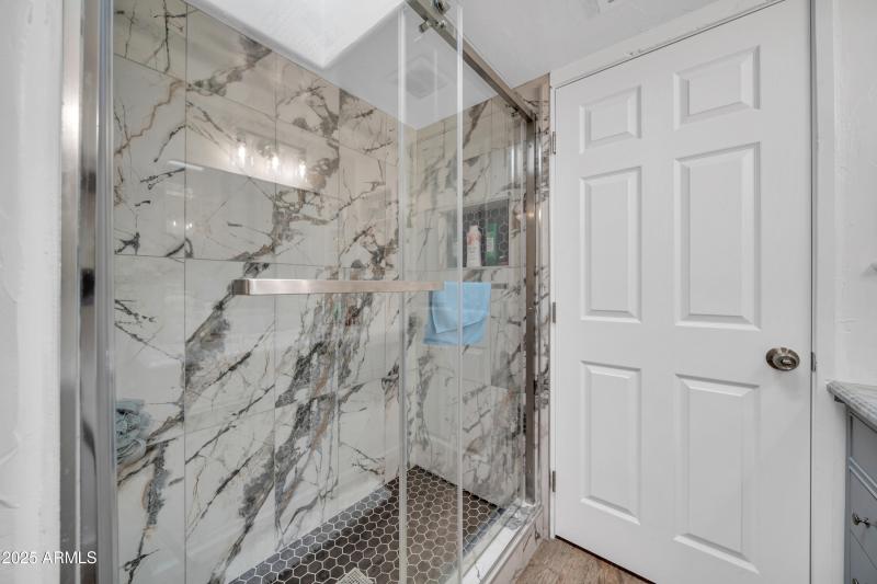 220 N Old Litchfield Rd 112-18