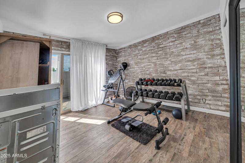 220 N Old Litchfield Rd 112-28
