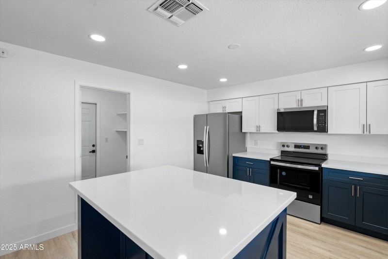 14-Kitchen