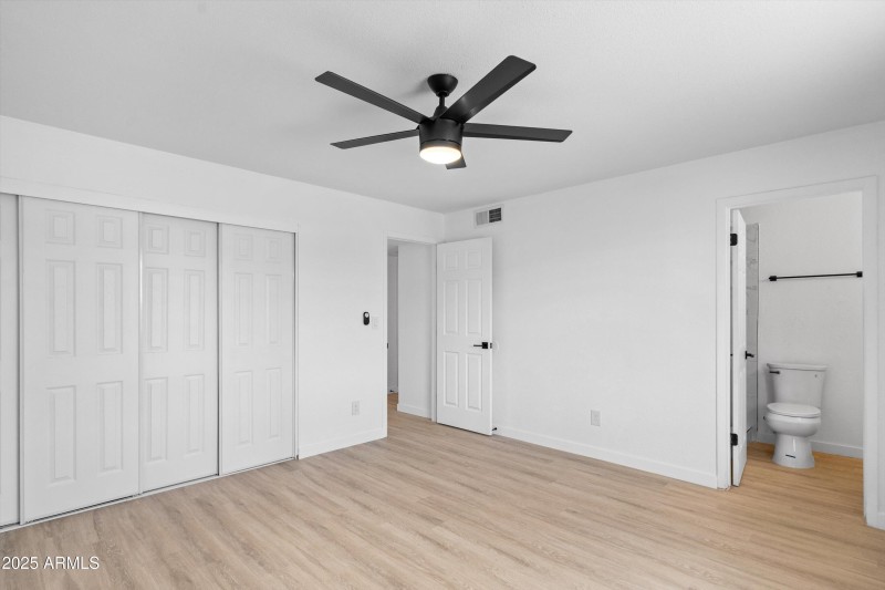 18-Primary Bedroom