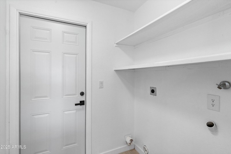 25-Laundry Room