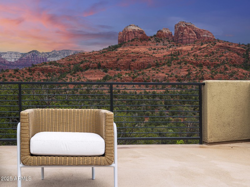 Iconic Cathedral Rock Views