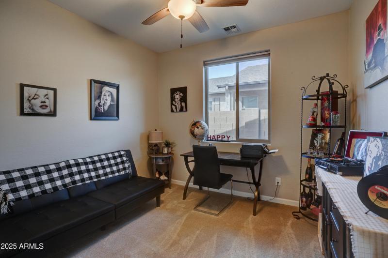 Office/4th bedroom with closet