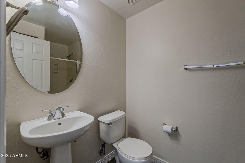 43-web-or-mls-Portland St-28