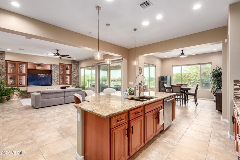 Open Kitchen