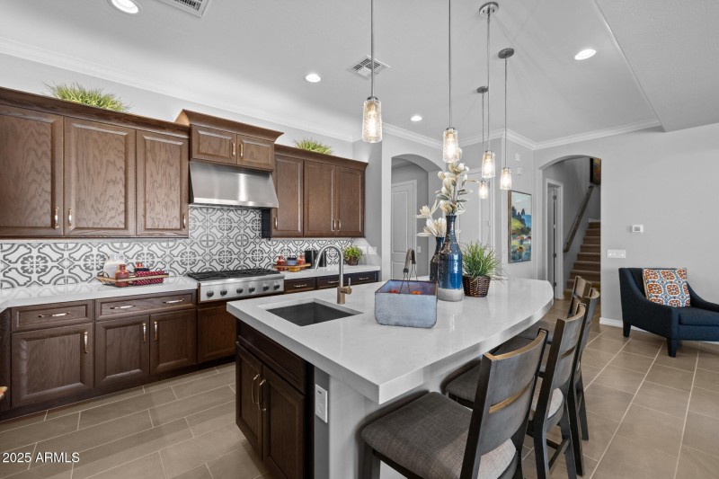 14)KITCHEN