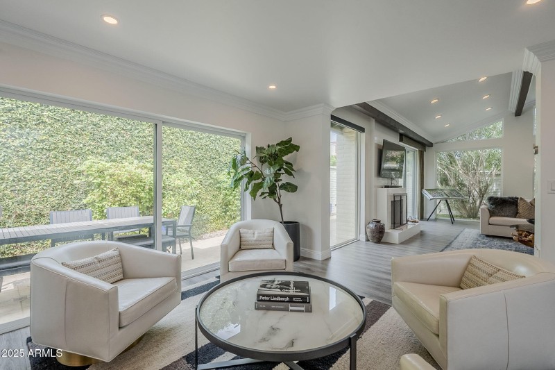 Sitting Area