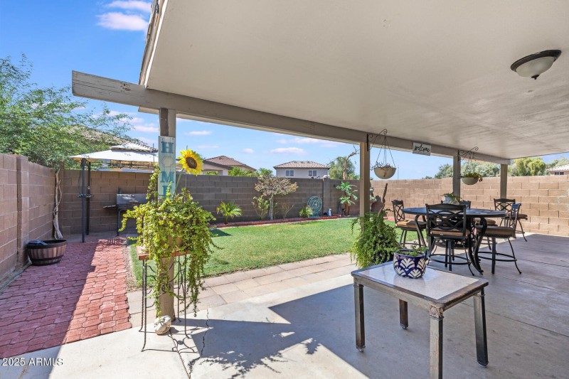 11239 W Devonshire-15