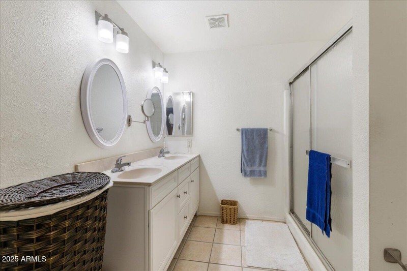 18-Bathroom 2