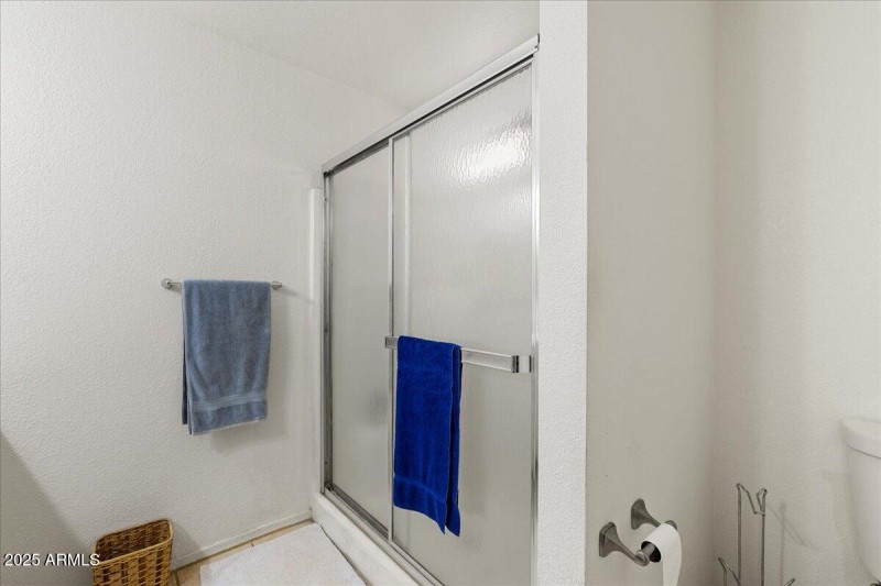 20-Bathroom 2