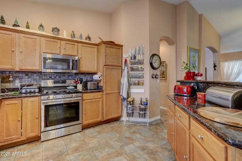 13_Kitchen 3