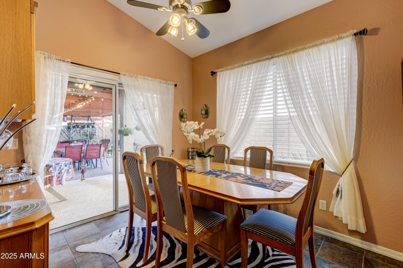 14_Dining Area 1