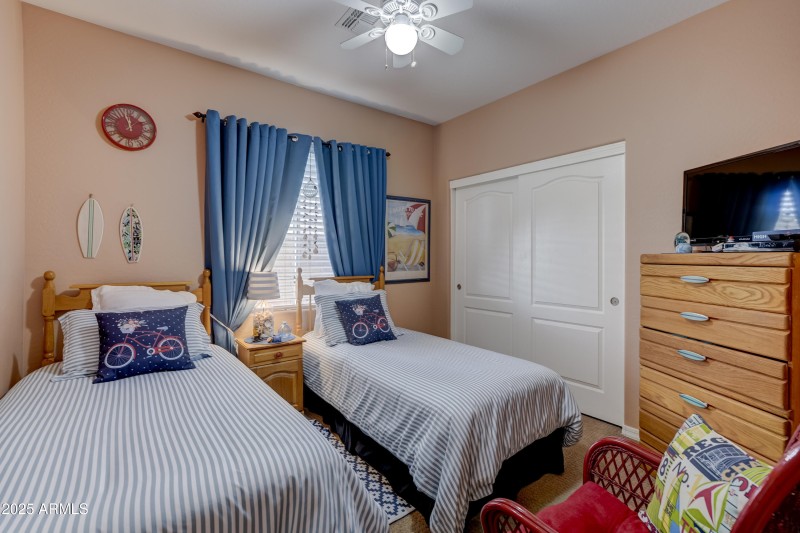 17_Guest Bedroom 1