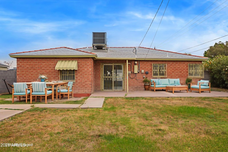 PATIO - Outdoor - Mid-Century Modern - 2
