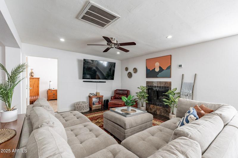 20-web-or-mls-Scottsdale-20