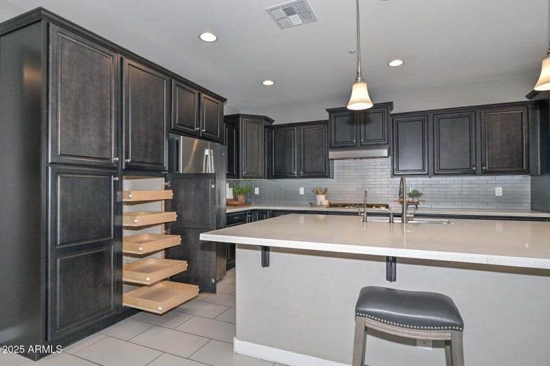 Kitchen-Pantry