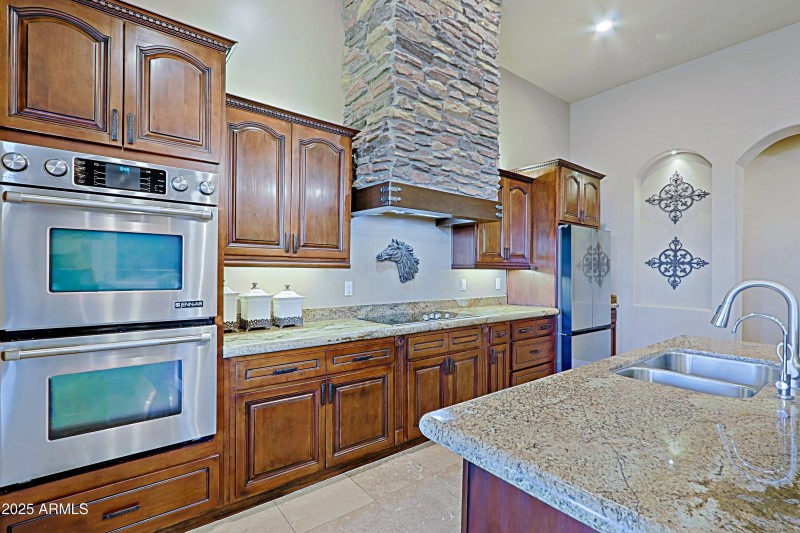 Kitchen 6