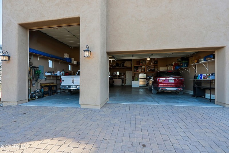 Garage 1