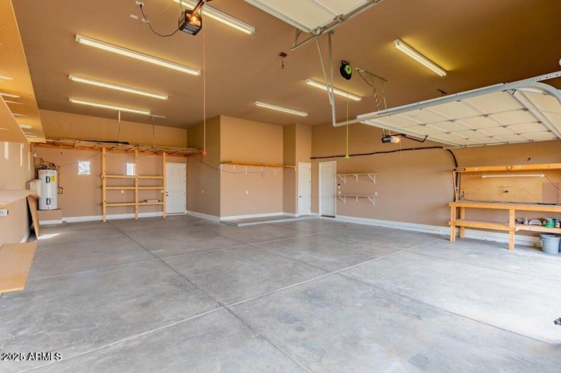 Garage 4