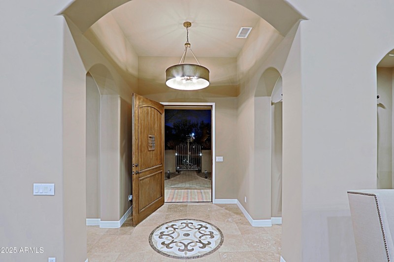 Foyer 1