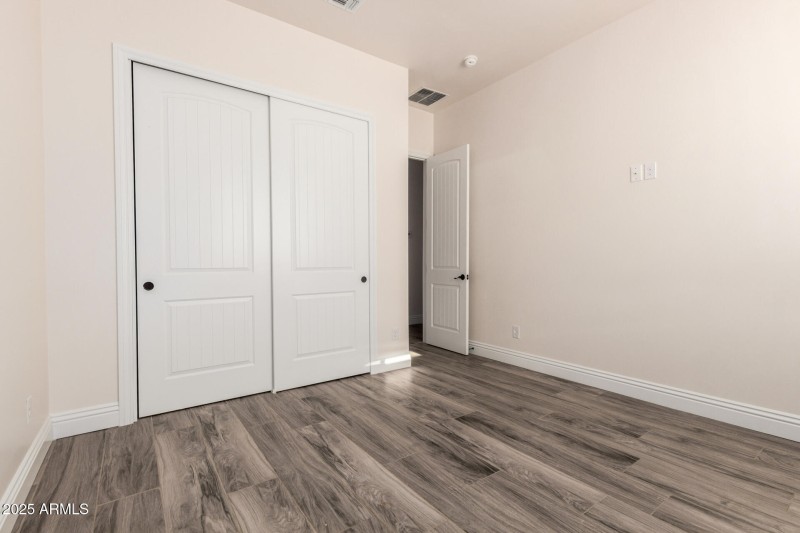 bedroom2
