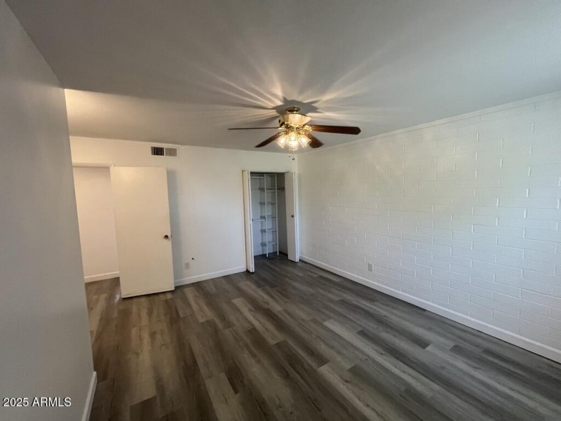 1585586C-F69F-4224-90C4-E405115C2978_1_1