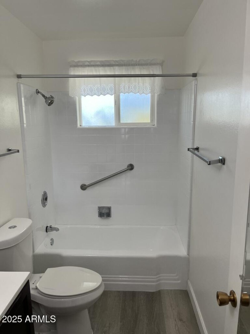 3C43C9E5-8CE7-4192-A586-917B5C2EDB7F_1_1