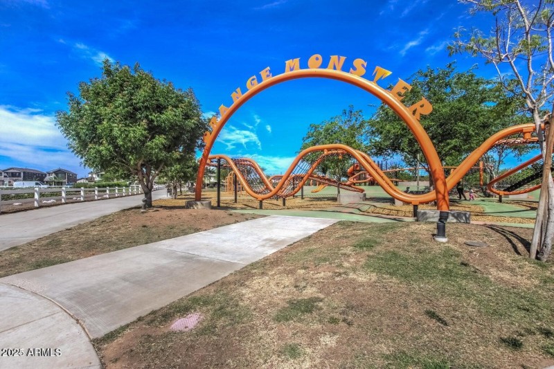 Eastmark - Orange Monster