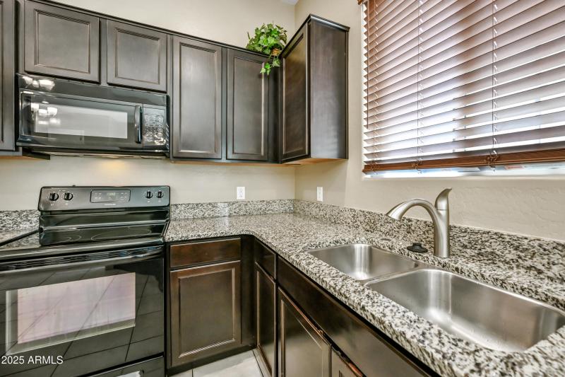 9-1367SCCD1092-ocupix