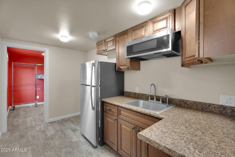 27-web-or-mls-7th Ave-51