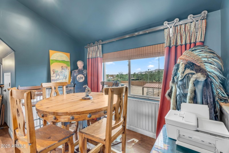 34-web-or-mls-7th Ave-48