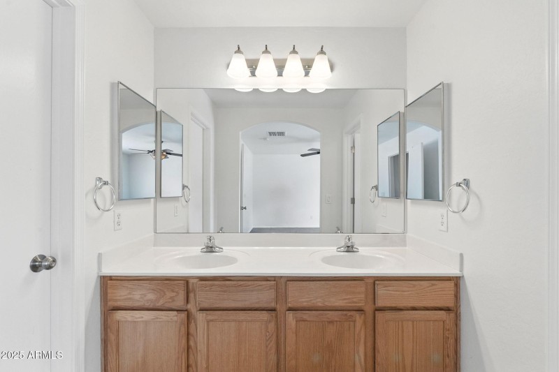 31-web-or-mls-Whitton-31
