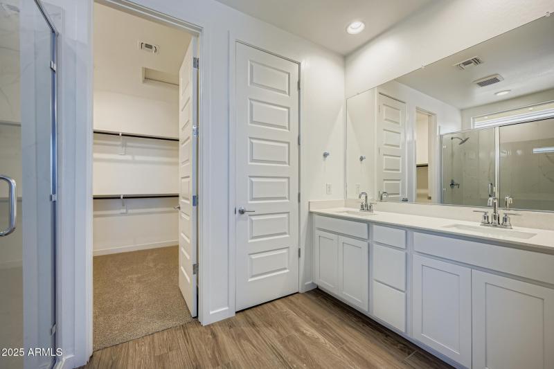 Owners Bath