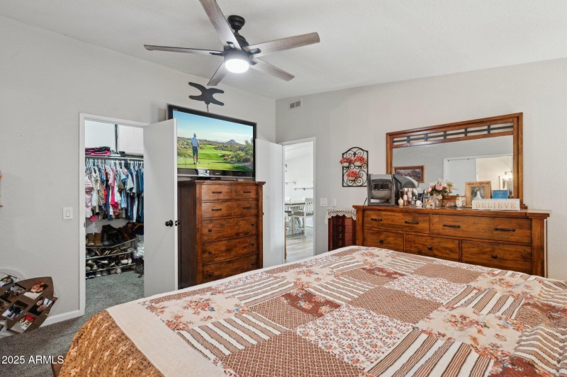 21-web-or-mls-9640-e-escondido-ave