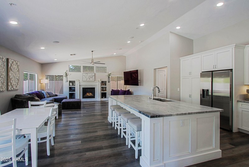 Kitch & Family Room