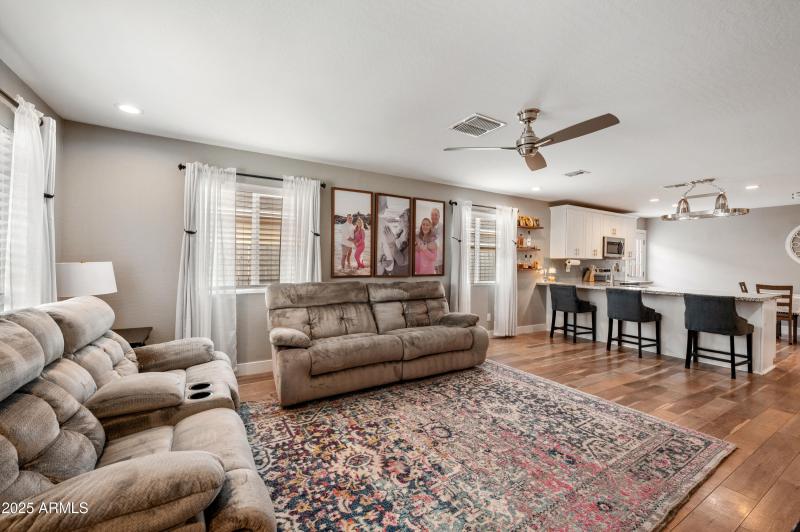 Fantastic Entertaining space