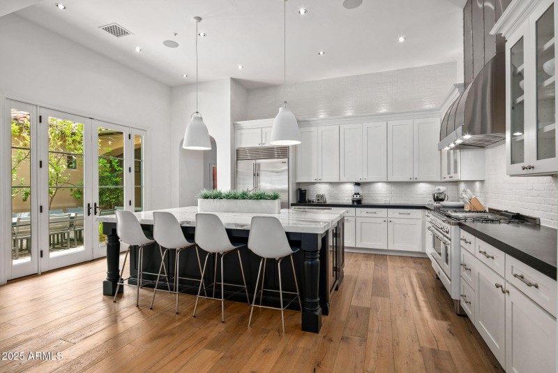 15-web-or-mls-Kitchen