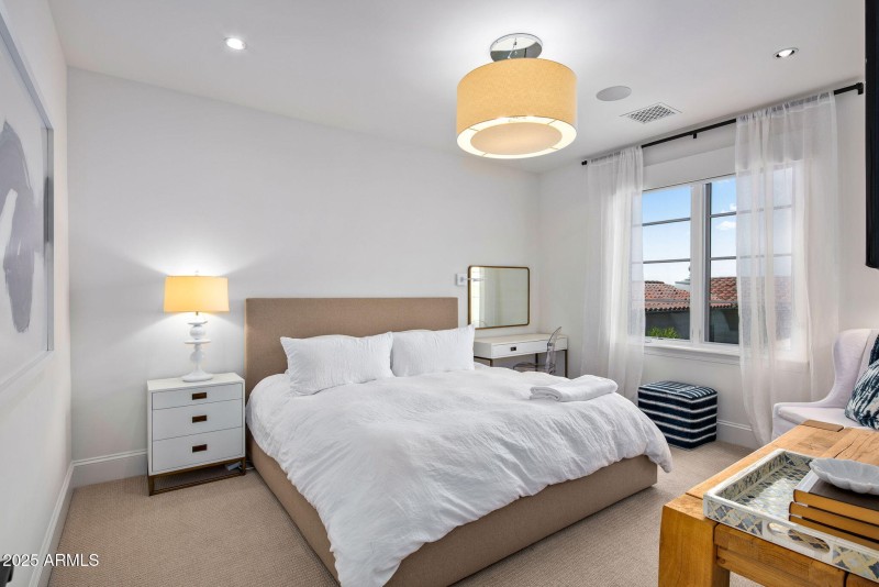 34-web-or-mls-Guest Bedroom