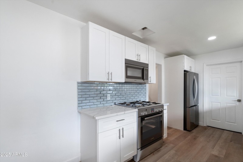 15-Kitchen