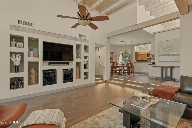 PORCELAIN WOOD FLOORS