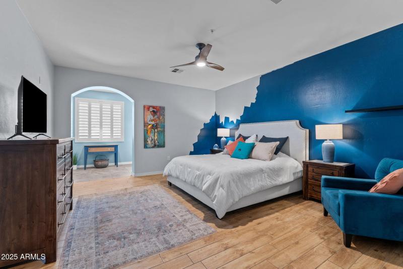 Master Bedroom (1)