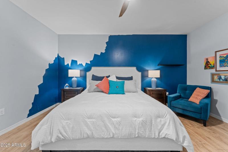 Master Bedroom (2)
