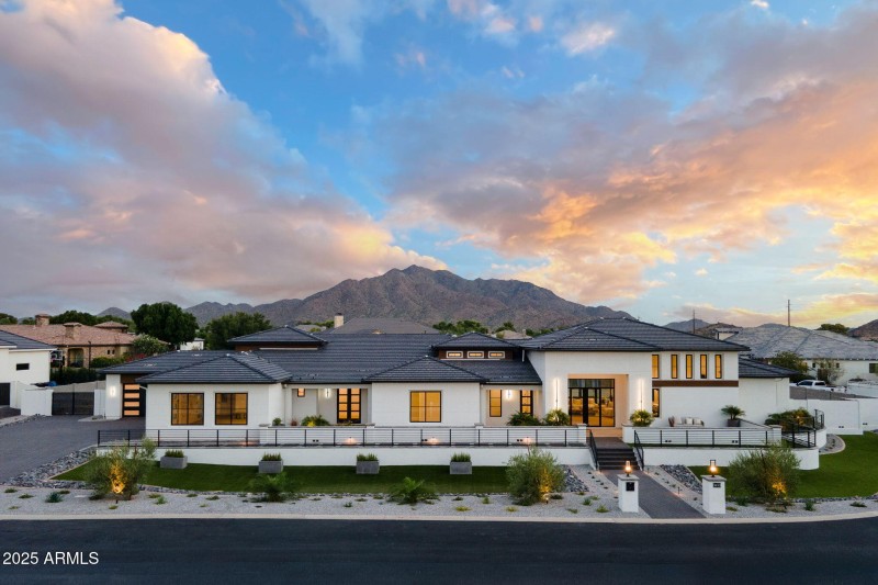 2-web-or-mls-RunawayBay-81