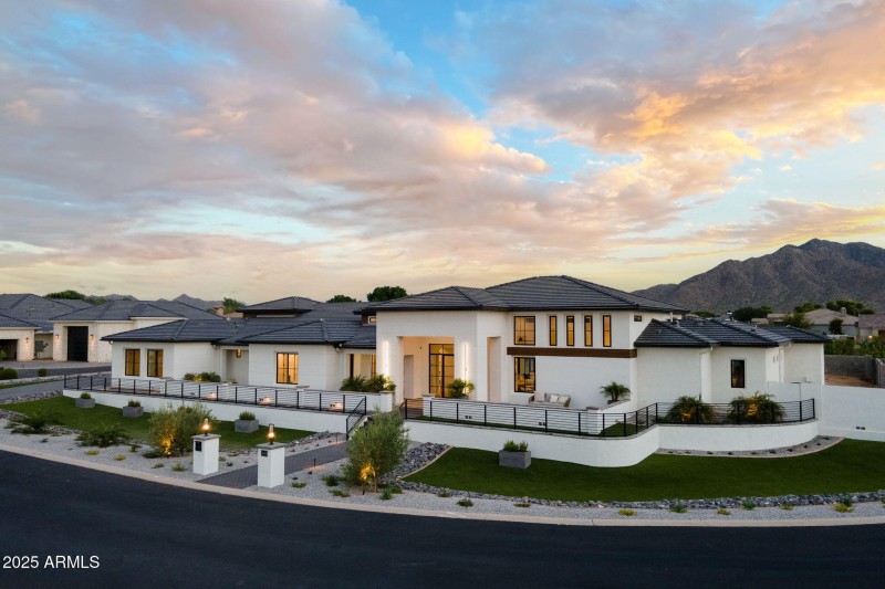 3-web-or-mls-RunawayBay-82