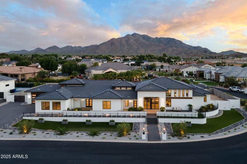 5-web-or-mls-RunawayBay-84