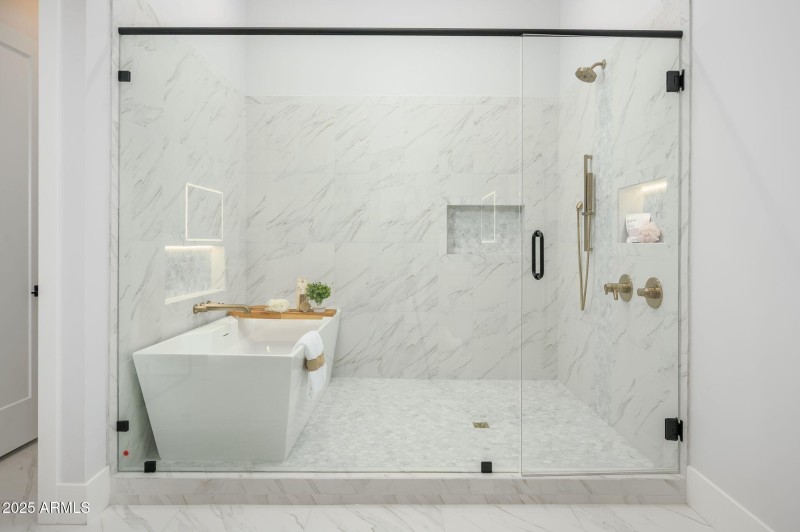 34-web-or-mls-RunawayBay-28